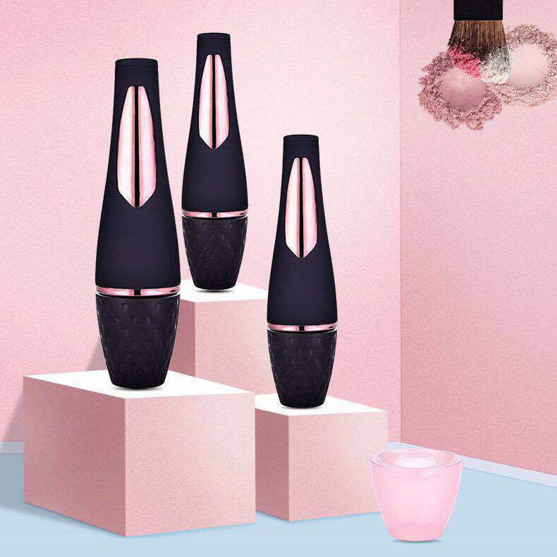 Makeup brush cleaner by DigestWell Co.